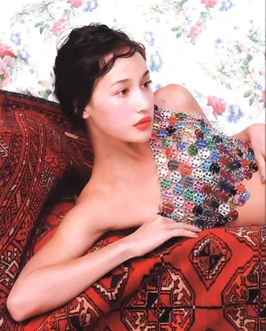 欧美女星李美琪Maggie Q性感写真_2