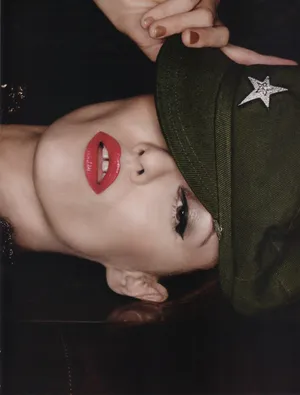 凡妮莎·帕拉迪丝Vanessa Paradis摩登女郎风范写真_5