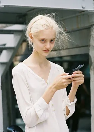 娜斯提娅·库萨齐纳 Nastya Kusakina 清纯小妮子图片_4
