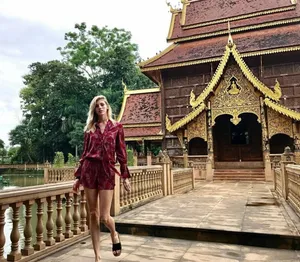 Devon Windsor旅行生活照图片_6