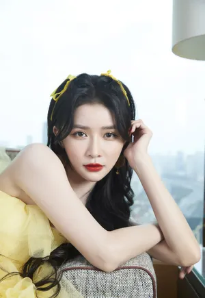 蔡卓宜淡黄长裙魅力性感图片写真_4