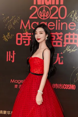 李紫婷复古红唇美艳写真图片_15