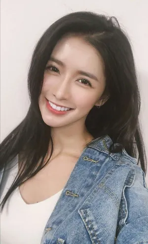 性感美女蔡卓宜优雅个性写真_7