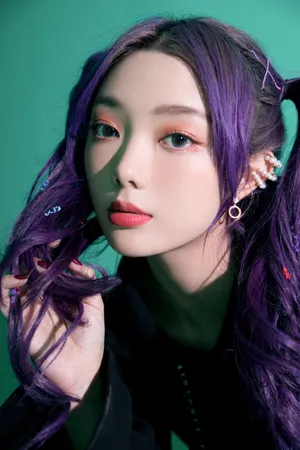 李紫婷紫色双马尾性感写真图片_2