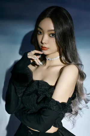 李紫婷双11晚会酷美性感写真图片_5