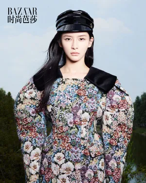 蔡卓宜绿地养眼写真图片_1