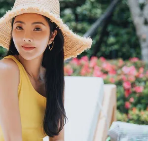 吴速玲小露香肩温婉性感图片_3