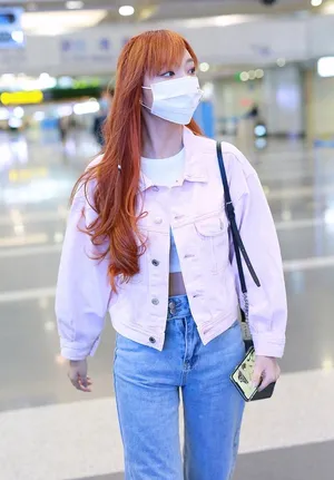 李紫婷橘发私服街拍照图片_4