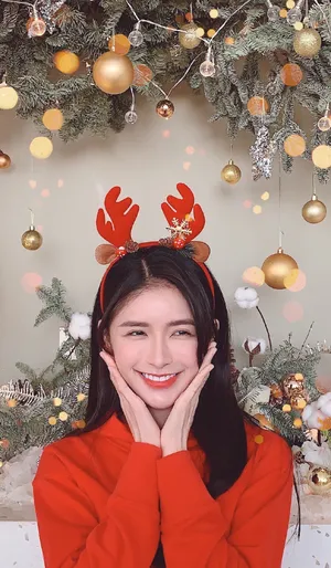 蔡卓宜圣诞节自拍照图片_2