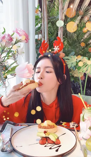 蔡卓宜圣诞节自拍照图片_5