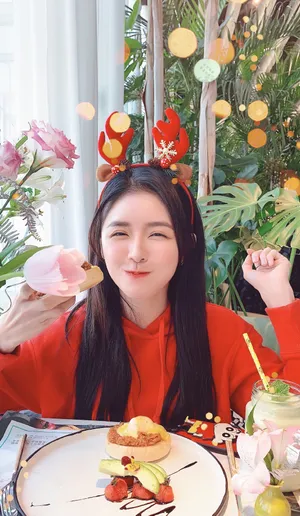 蔡卓宜圣诞节自拍照图片_7