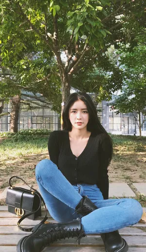 蔡卓宜惹火身材性感图片_1