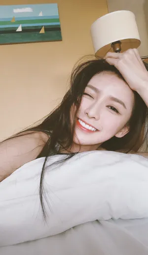 蔡卓宜酒店自拍照性感图片