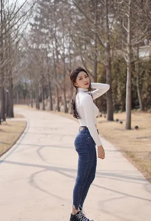 蔡卓宜甜美性感生活自拍照图片_4