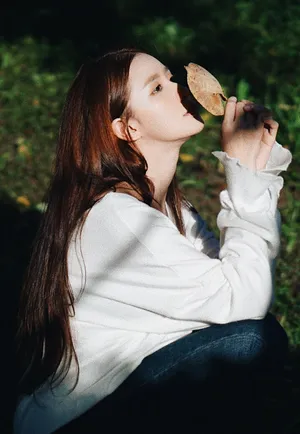 蔡卓宜文艺性感写真图片