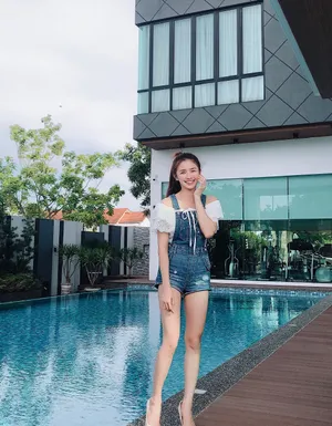 蔡卓宜户外优雅性感图片_5