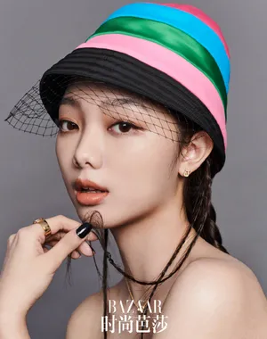 李紫婷超A辫子头写真图片