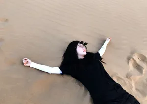 By2孙雨性感旅拍照图片第1张