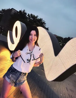 By2孙雨性感旅拍照图片_11