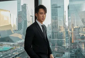 吴尊硬朗帅气西装写真图片