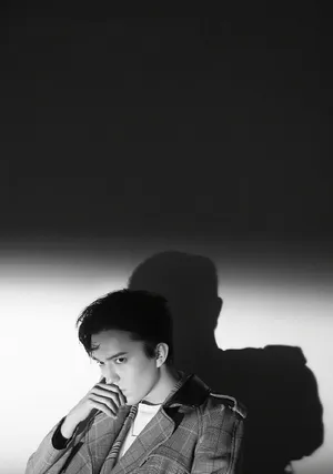 迪玛希帅气迷人写真图片_3