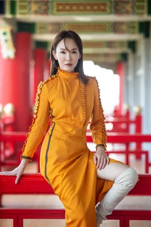 演员范文芳气质性感写真图片_2