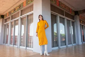 演员范文芳气质性感写真图片_4