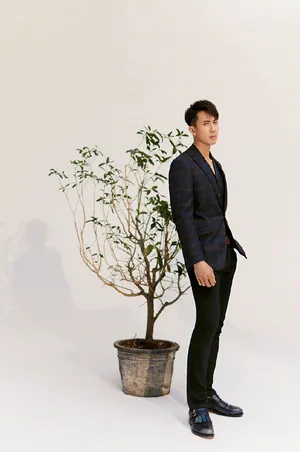 吴尊沉稳帅气时尚杂志写真大片_5