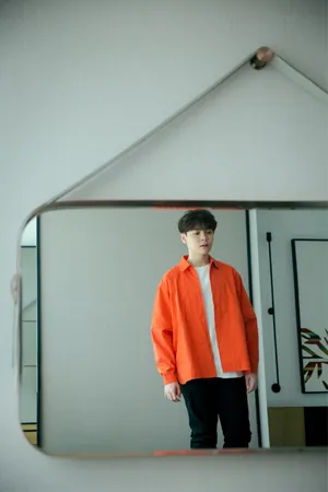 尤长靖干净清爽活动照图片_2