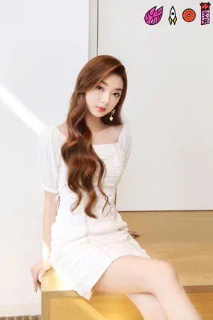 李紫婷优雅性感写真图片第1张
