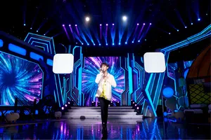 尤长靖简约大方写真图片_3