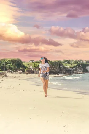 海景沙滩美少女