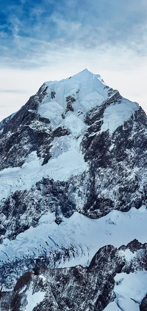 石山，大雪覆盖的山脉风景