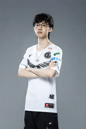 英雄联盟LOL IG战队辅助 Baolan王柳羿