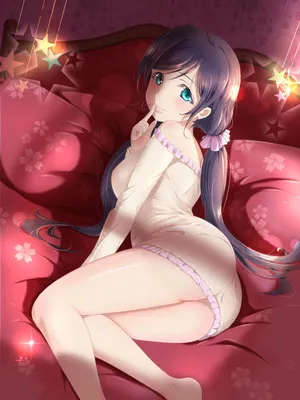 LoveLive!性感短裙红色床单