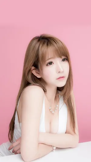 性感白皙美女粉嫩诱人写真