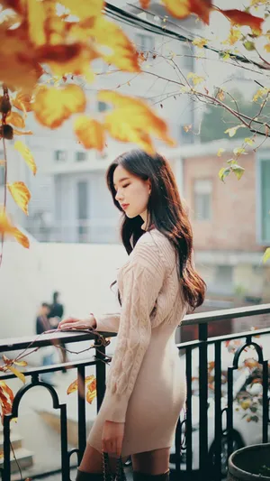 性感美女傲人曲线 身材迷人