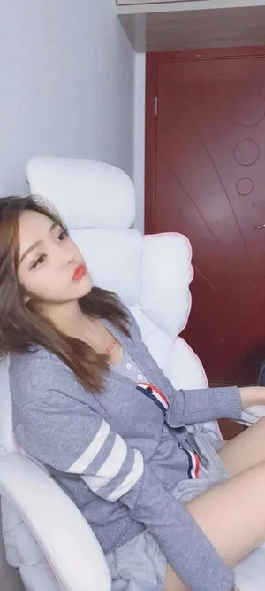 极品性感尤物修长美腿白嫩诱惑写真