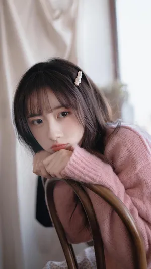 白皙美丽女孩清纯写真