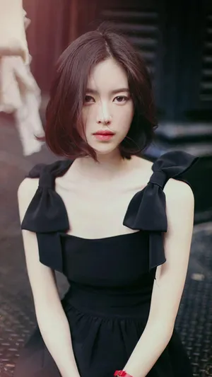 性感短发御姐时尚气质写真