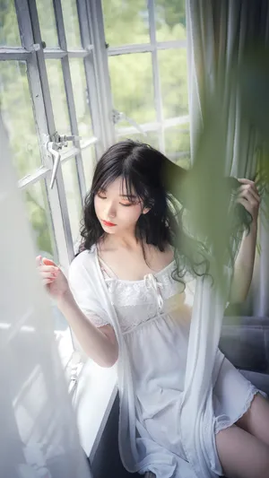 清纯俏皮女孩