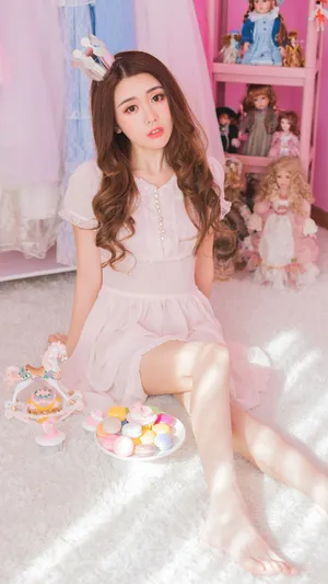 大眼睛美女粉嫩迷人写真