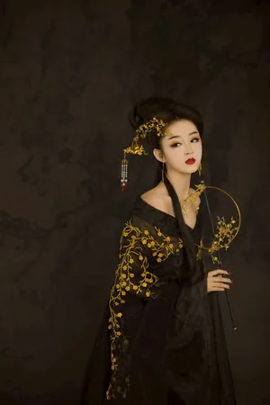 古风美女写真东方神韵黄金首饰