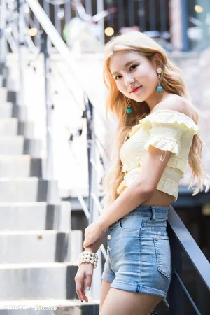 阳光 美女