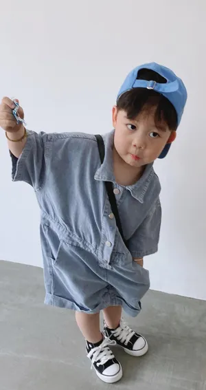 小萌娃李浠晗可爱活泼天真迷人写真