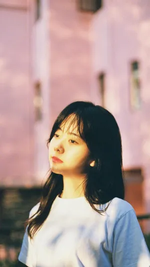 知性女神谭松韵时尚妩媚迷人写真