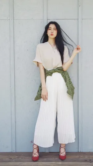日本90后小花三吉彩花