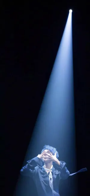 王俊凯演唱会唯美一束光