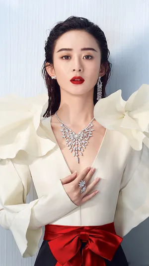 赵丽颖优雅迷人珠宝写真