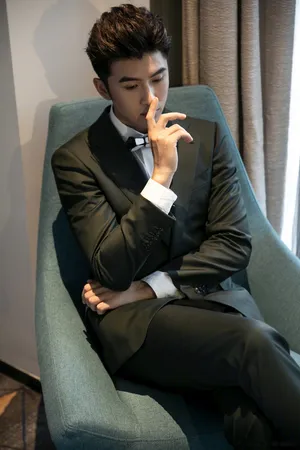 帅哥张云龙自拍
